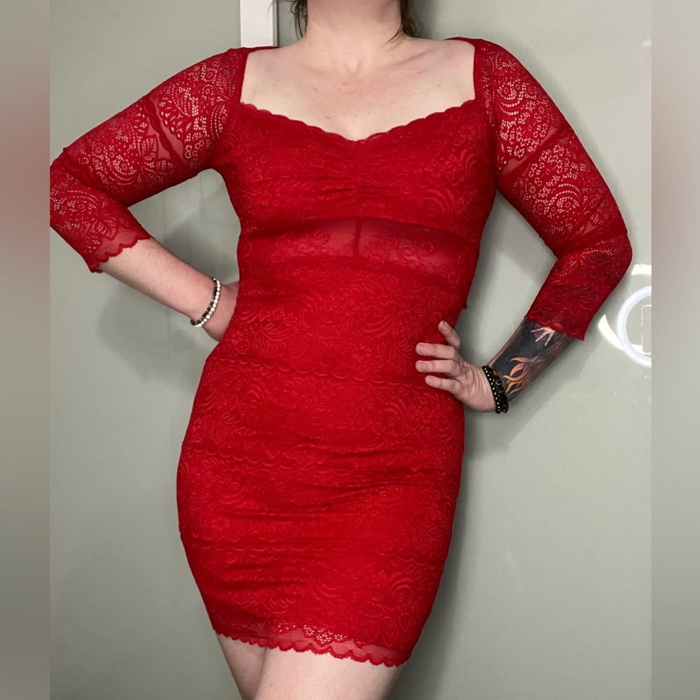 GUESS redlace dress